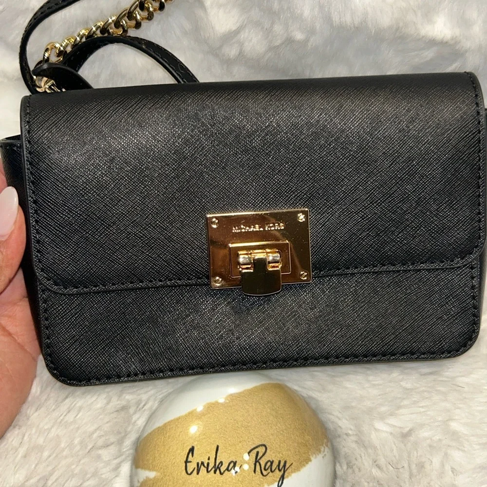 Michael Kors Tina‎ Clutch Wallet Crossbody